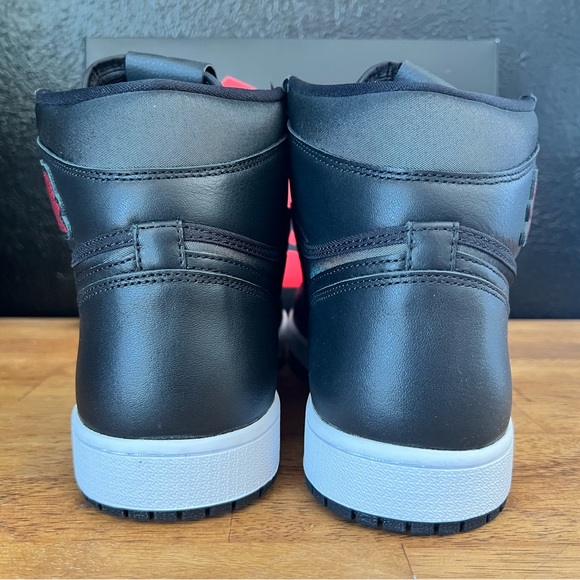 Air Jordan 1 Retro High OG Black Satin / Black Gym Red - Picture 3 of 10
